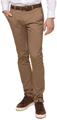 Are Chinos Business Casual? - ThreadCurve